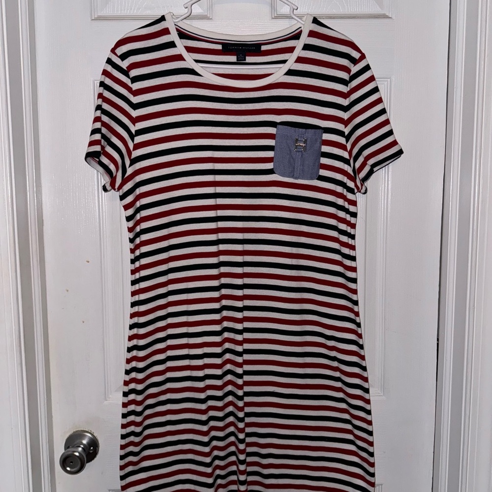 Tommy Hilfiger Dress, Striped with detail!